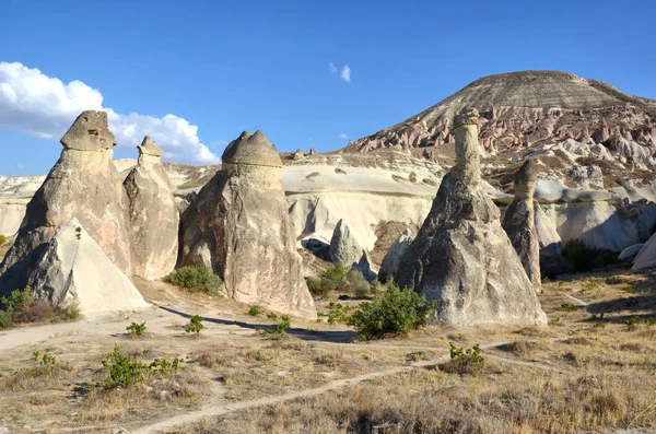 Kapadokya'nın garip kayalar