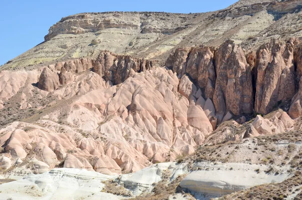 Pembe Kapadokya'nın kayalar kayalar
