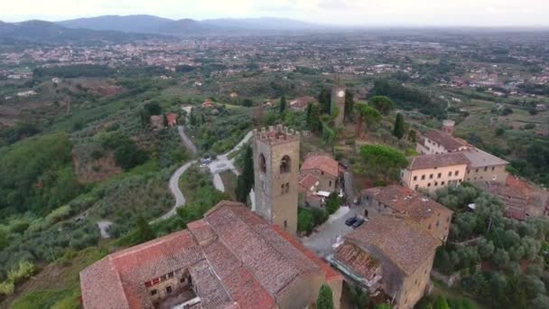 Gorgeous tuscany flyover, with sunset light made with drone — Stock Video