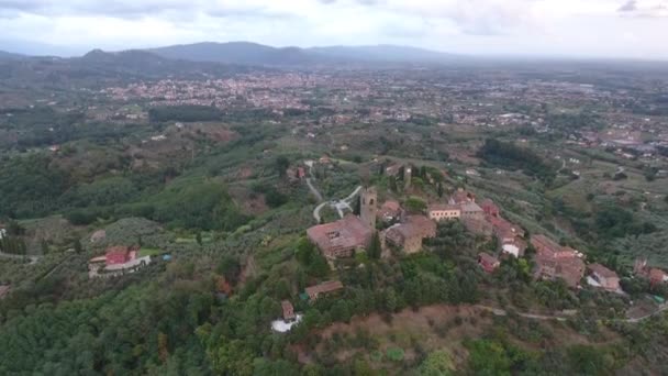 Lindo viaduto da Toscana, com luz do pôr do sol feita com drone — Vídeo de Stock