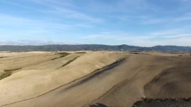  hava atış, muhteşem tucany hills peyzaj alanların, Toskana köprü üstünde uçan güneş parlama ile