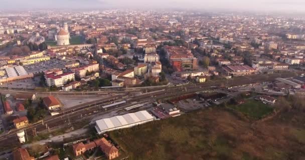 Tembakan udara, kota Pisa di Tuscany, Italia, difilmkan dengan drone — Stok Video