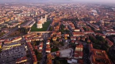  Atış, Piazza dei Miracoli Toskana, İtalya, Pisa şehrinde hava drone ile filme