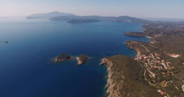 Muhteşem paradisiac deniziyle Toskana, İtalya, 4k ile güzel bir Elba ada hava atış