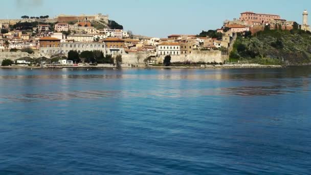 Vidéo au ralenti de la magnifique île d'Elbe en Toscane, Italie, HD — Video