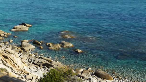Un bellissimo mare calmo all'isola d'Elba in Italia, 4K — Video Stock