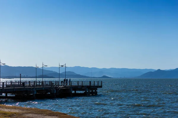 Personas Cubierta Atardecer Florianopolis Santa Catarina Brasil —  Fotos de Stock