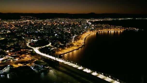 Nocny Lot Dronem Nad Mostem Hercilio Luz Florianopolis Santa Catarina — Wideo stockowe