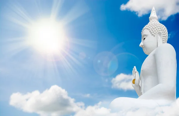 Buddha och solnedgång — Stockfoto