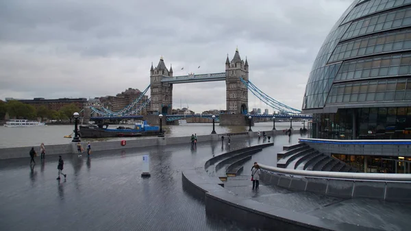 Kule Köprüsü, Londra