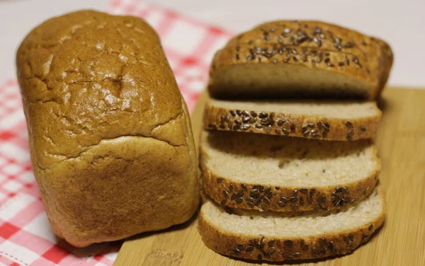 Krajíc bílého chleba — Stock fotografie