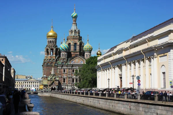 La Iglesia del Salvador sobre la Sangre en San Petersburgo — Foto de Stock