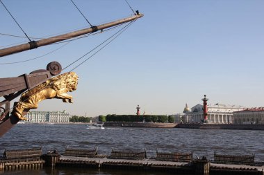 Dolgu, Saint Petersburg arka plan üzerinde Vintage yelkenli gemi