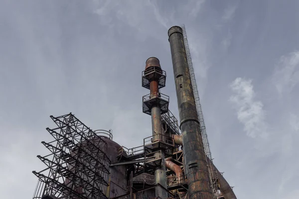 Monumentaler Blick Auf Den Komplex Der Stahlindustrie Mit Schornsteinen Und — Stockfoto