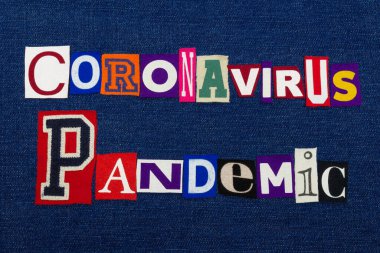 CORONAVIRUS PANDEMIC COVID-19 kelime kolajı, dünya çapında salgın hastalık virüsü, mavi kot üzerine renkli harfler, yatay görünüm