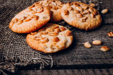 Yulaf ezmeli kurabiye fıstık ile