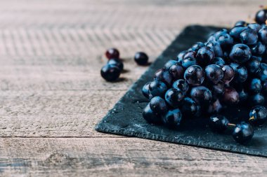 Demet taze olgun kırmızı üzüm