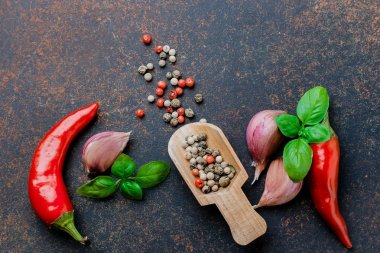 renk baharat ve otlar