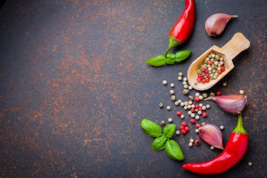 renk baharat ve otlar