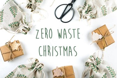 Christmas Flat yatıyordu. Sıfır Atık Hediye Paketleme Tatil Sezonu Eko-
