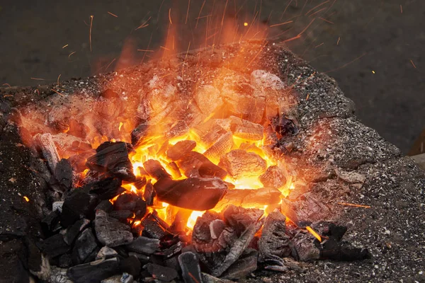 Frammento del forno per il riscaldamento di sbozzi metallici — Foto Stock