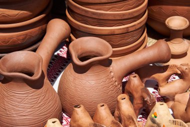 Doğal güneş ışığı bir tek renkli seramik el yapımı Türk