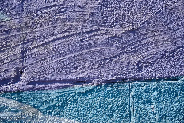 Fragment Der Mauer Aus Granitblöcken Bemalt Blauen Und Violetten Farben — Stockfoto