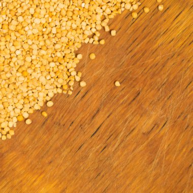 Split sarı bezelye dağınık kurumasına