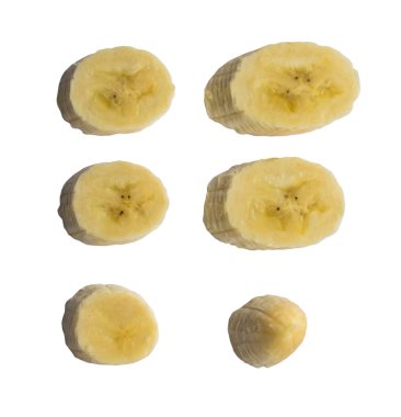 Dilimlenmiş muz bir kırpma yolu en iyi görünümü ile izole