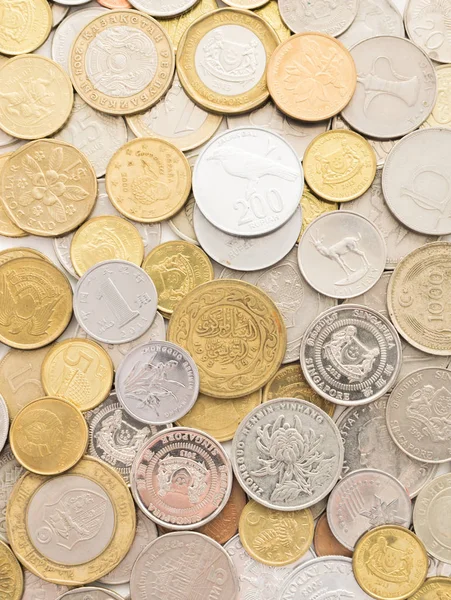 Kolekce mincí z celého světa — Stock fotografie