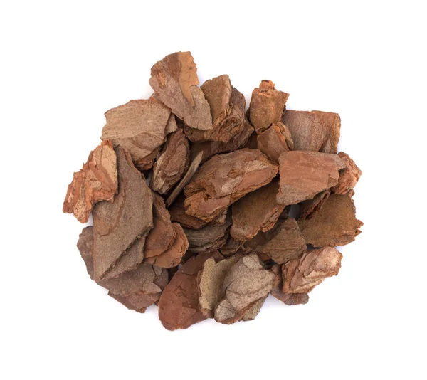 Heap Of Pine Tree Bark Chip Isolated — Stock Photo, Image