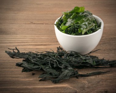 Kuru Wakame deniz yosunu