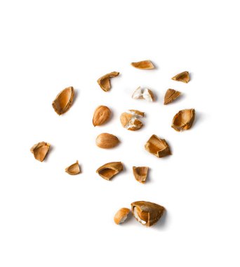 Kuru Kayısı Çekirdekleri ve Beyaz Arka Planda İzole Özet