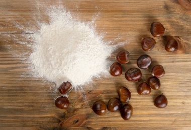 Yenebilir Tatlı Kestaneli Kestane unu, Noel Yemeği