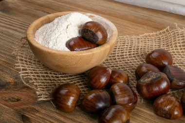 Yenebilir Tatlı Kestaneli Kestane unu, Noel Yemeği