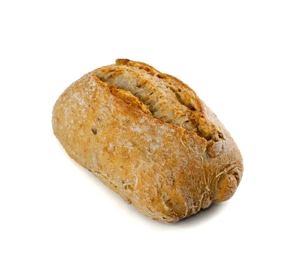 Домашний традиционный хлеб, изолированный на белом фоне — стоковое фото