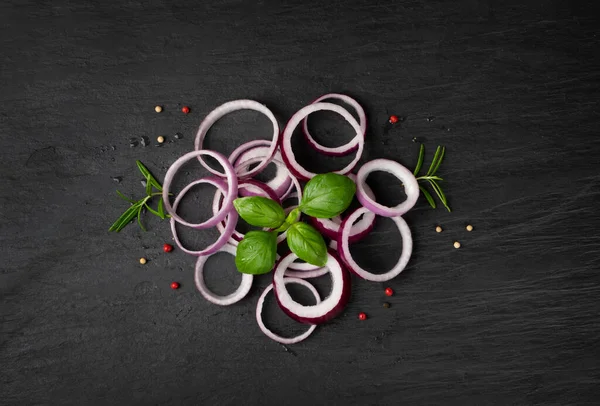 Fresh Sliced Red Onion Black Background Top View Flat Lay — Stock Photo, Image