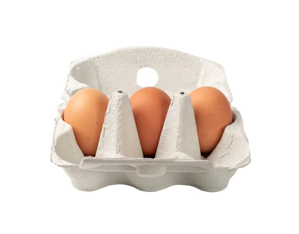 Open Doos Met Drie Hele Bruine Eieren Geïsoleerd Witte Achtergrond — Stockfoto