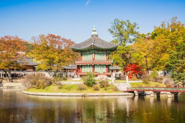 hyangwonjeong Köşk, Geoncheonggung Sarayı, Seoul, Güney Kore vintage film görünüyor