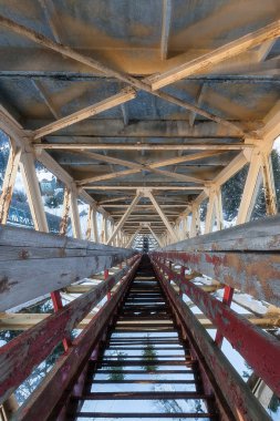 Kayak atlar eski SSCB temelinde terk edilmiş.