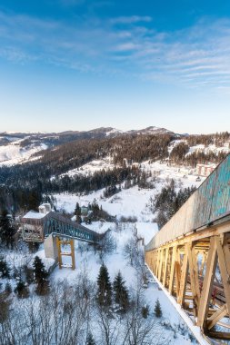 Kayak atlar eski SSCB temelinde terk edilmiş.