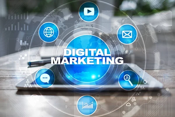 Concetto di tecnologia di marketing digitale. Internet. In linea. SEO. SMM. Pubblicità . — Foto Stock