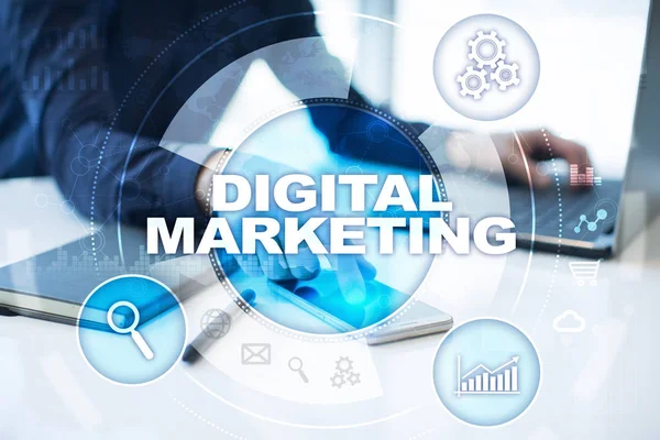 Concetto di tecnologia di marketing digitale. Internet. In linea. SEO. SMM. Pubblicità . — Foto Stock