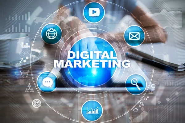 Concetto di tecnologia di marketing digitale. Internet. In linea. SEO. SMM. Pubblicità . — Foto Stock