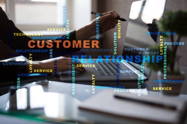 Müşteri ilişkisi yönetimi kavramı sanal ekran üzerinde. Kelime bulutu.