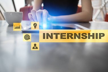 Sanal ekran staj metni. İş, eğitim ve Internet kavramı.