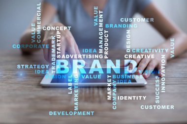 Marka kavramı sanal ekran üzerinde. İş kavramı. Kelime bulutu.