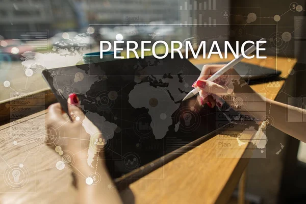 Wskaźnik wydajności na wirtualnego ekranu. KPI. Strategii rozwoju biznesu. — Zdjęcie stockowe