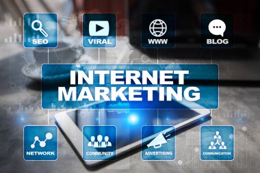 Internet online, dijital pazarlama kavramı. SEO. İş ve teknoloji.