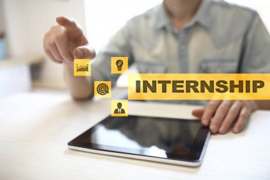 Sanal ekran staj metni. İş, eğitim ve Internet kavramı. 